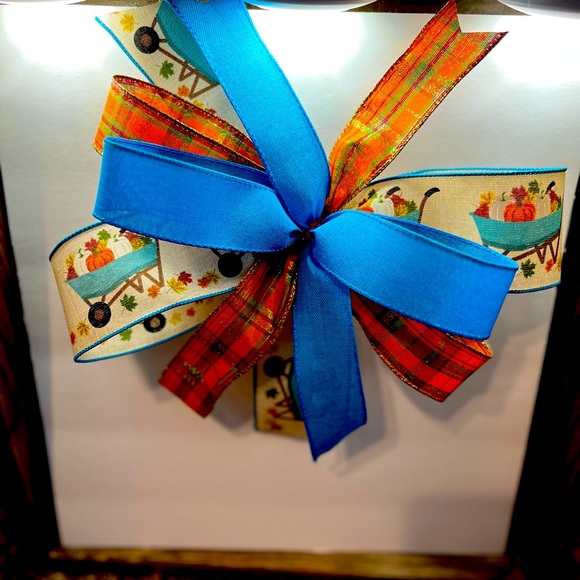 Fall bow - Picture 1 of 1